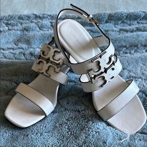 Tory Burch White Sandals with Adjustable Straps size 7 great condition with box
